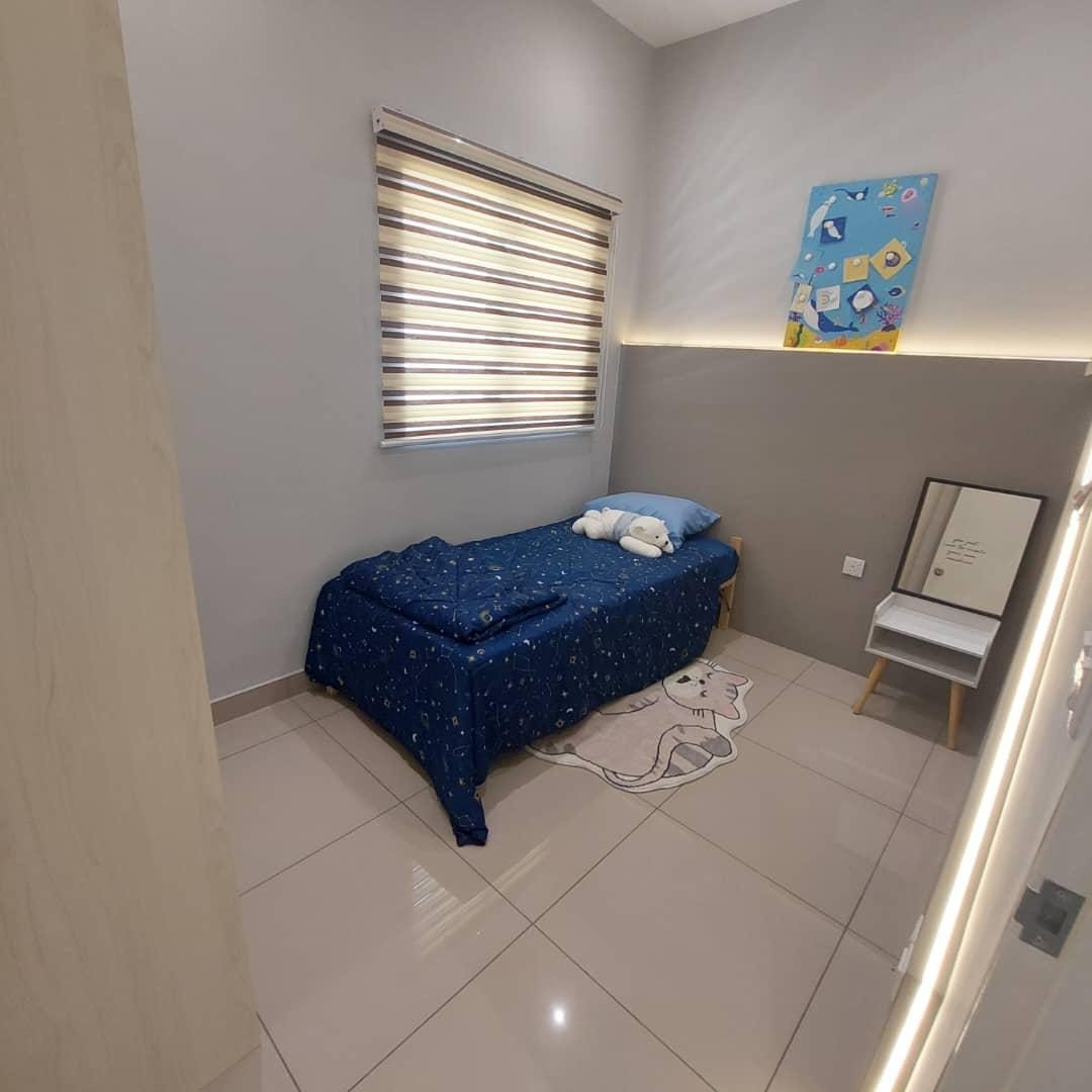 Actual photo — kids bedroom